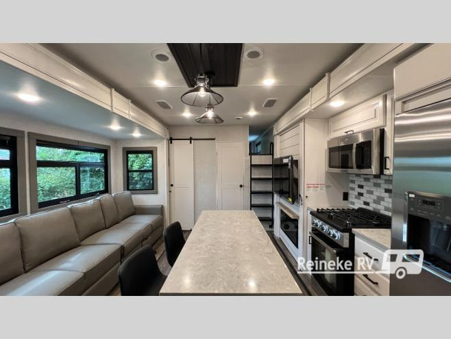 2025 Highland Ridge RV Open Range 3X 390TBS - interior