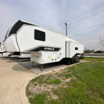 fifth wheels for sale.jpg