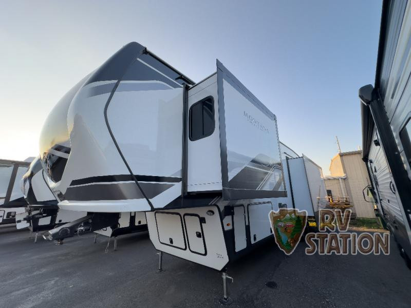 2025 Keystone RV Montana High Country 331RL-side