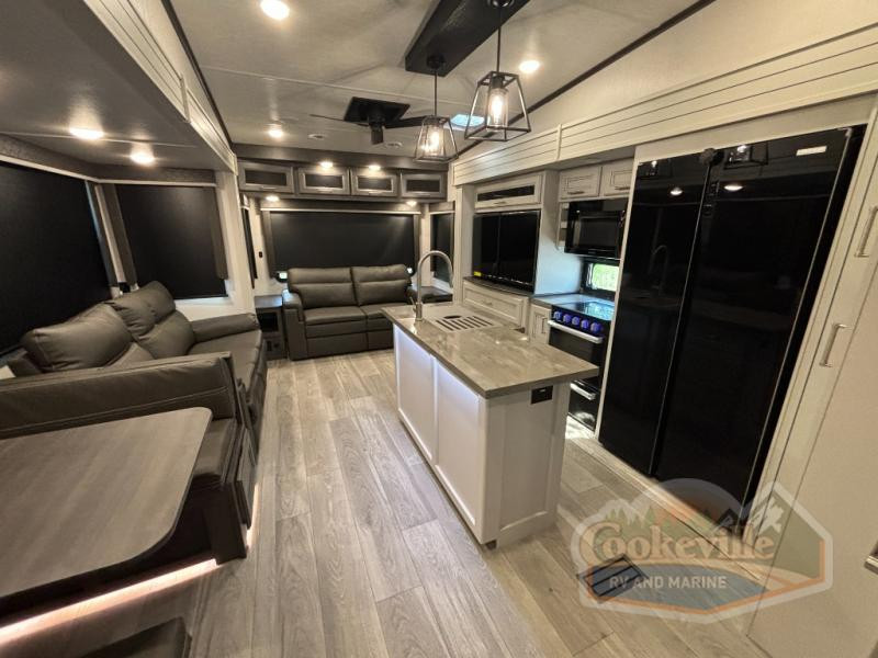 Keystone RV Cougar 368MBI Midnight Edition interior