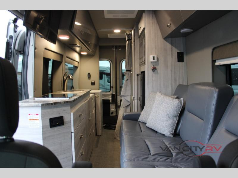 2022 Chinook Bayside SS-interior