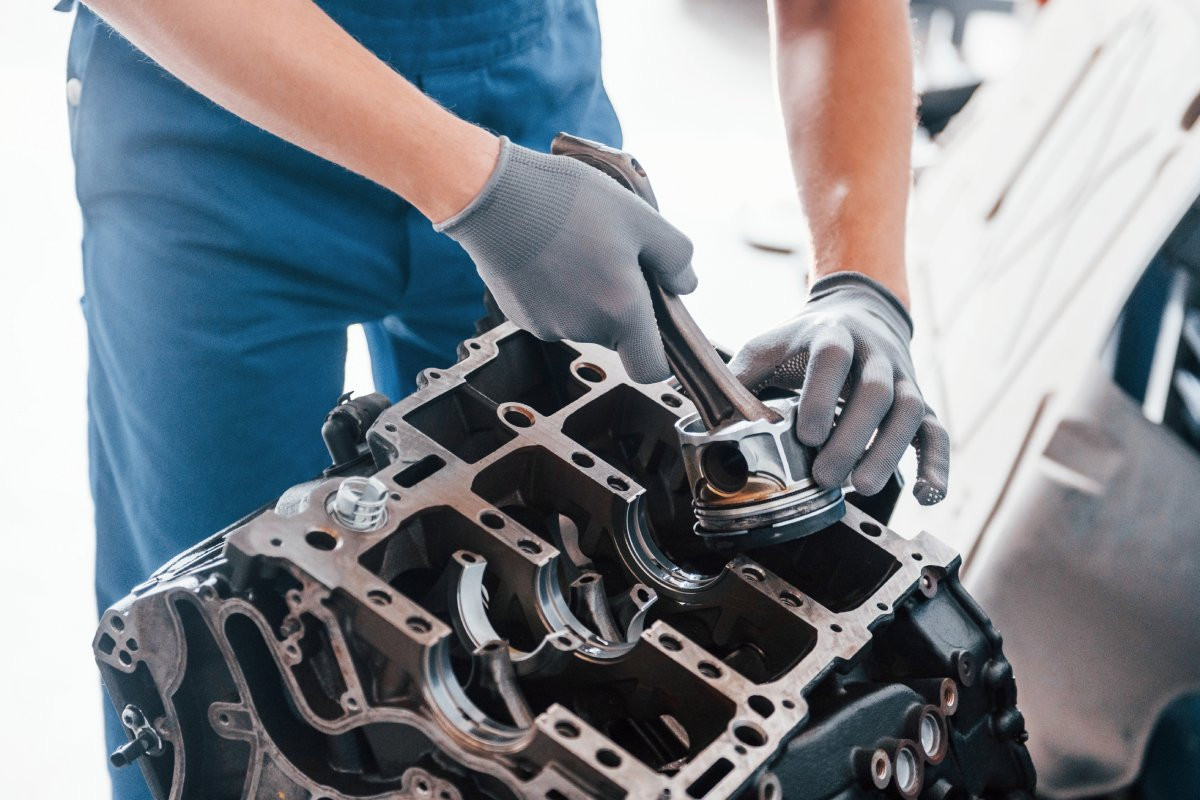 High-Mileage Engines: 10 Problems Drivers Shouldn’t Ignore