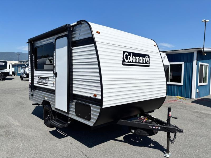 Find Travel Trailers, Fifth Wheels, and RV Specials at Meridian RV