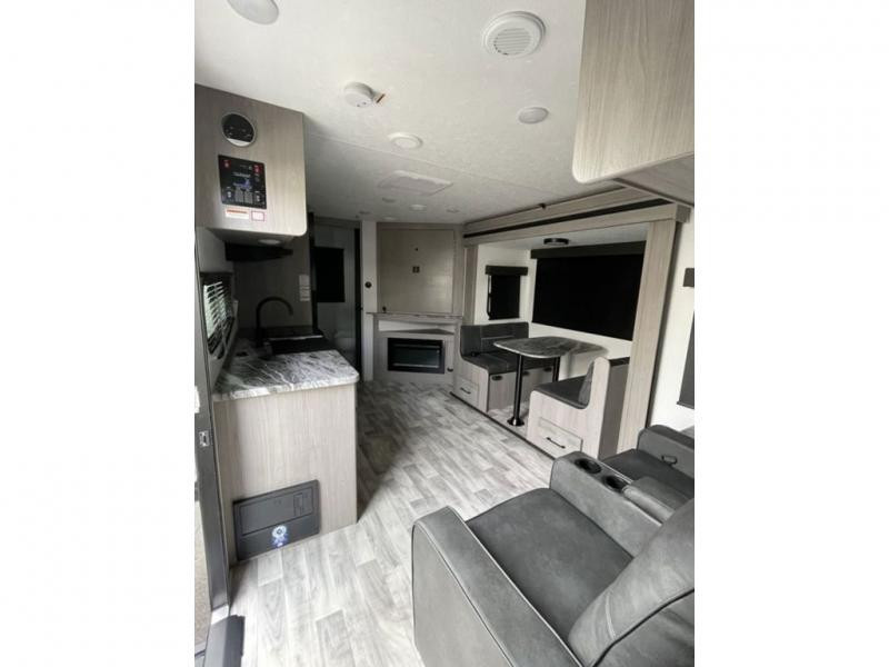 2024 Dutchmen RV Kodiak Ultra-Lite 242RBSL- interior
