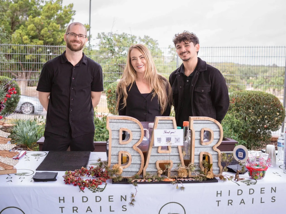 Elevate Your Event with Mobile Bartending Services