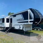 New 2026 KZ Durango D302RLT.jpeg