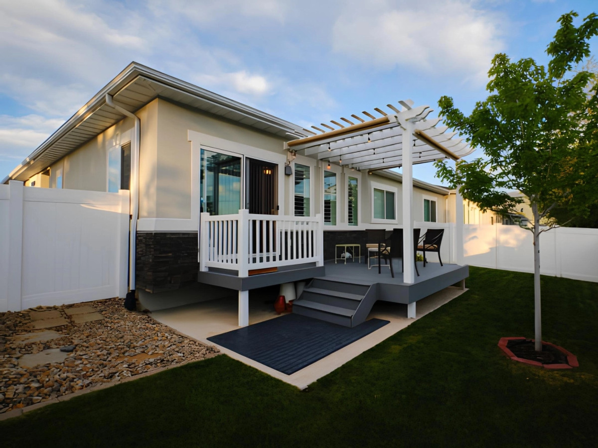 EJS Deck Shares Moisture Protection Tips for Composite Decks in Avon