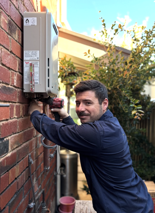 Plumber Adelaide: how plumbers find hidden water leaks