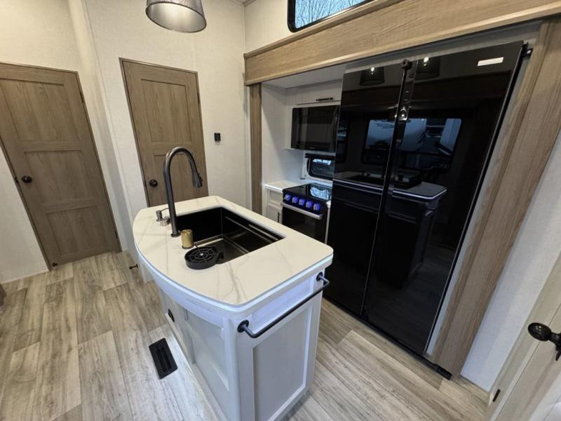 2025 Dutchmen RV Astoria 3803FLP-interior