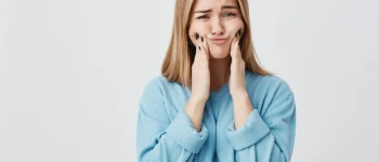 woman with tooth ache