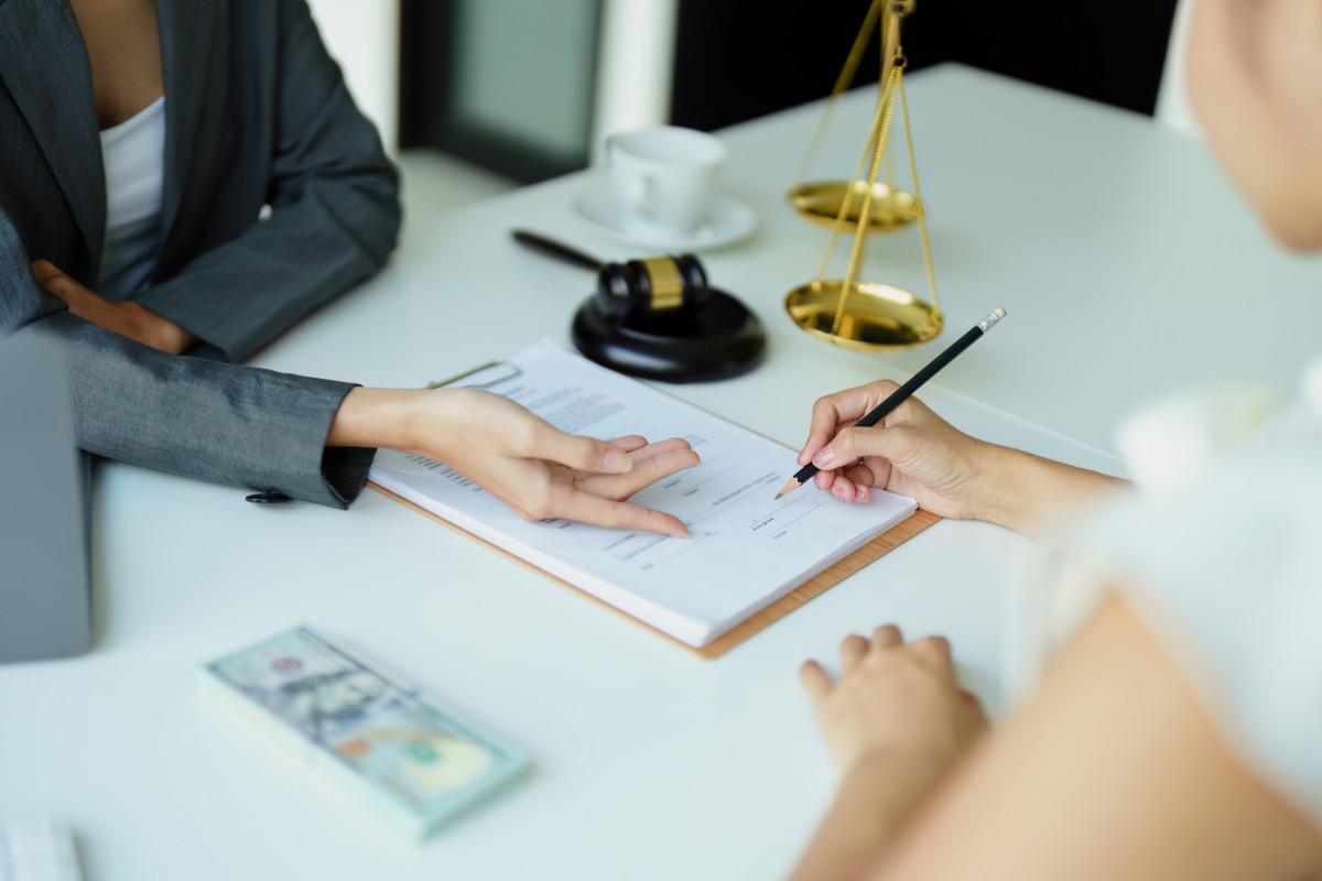 Simmons & Hill Legal Group Guides Families Through Divorce and Custody Challenges