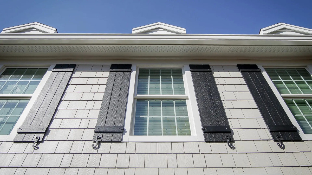 Replacement Windows by Lakeside Explains How New Windows Boost Home Value