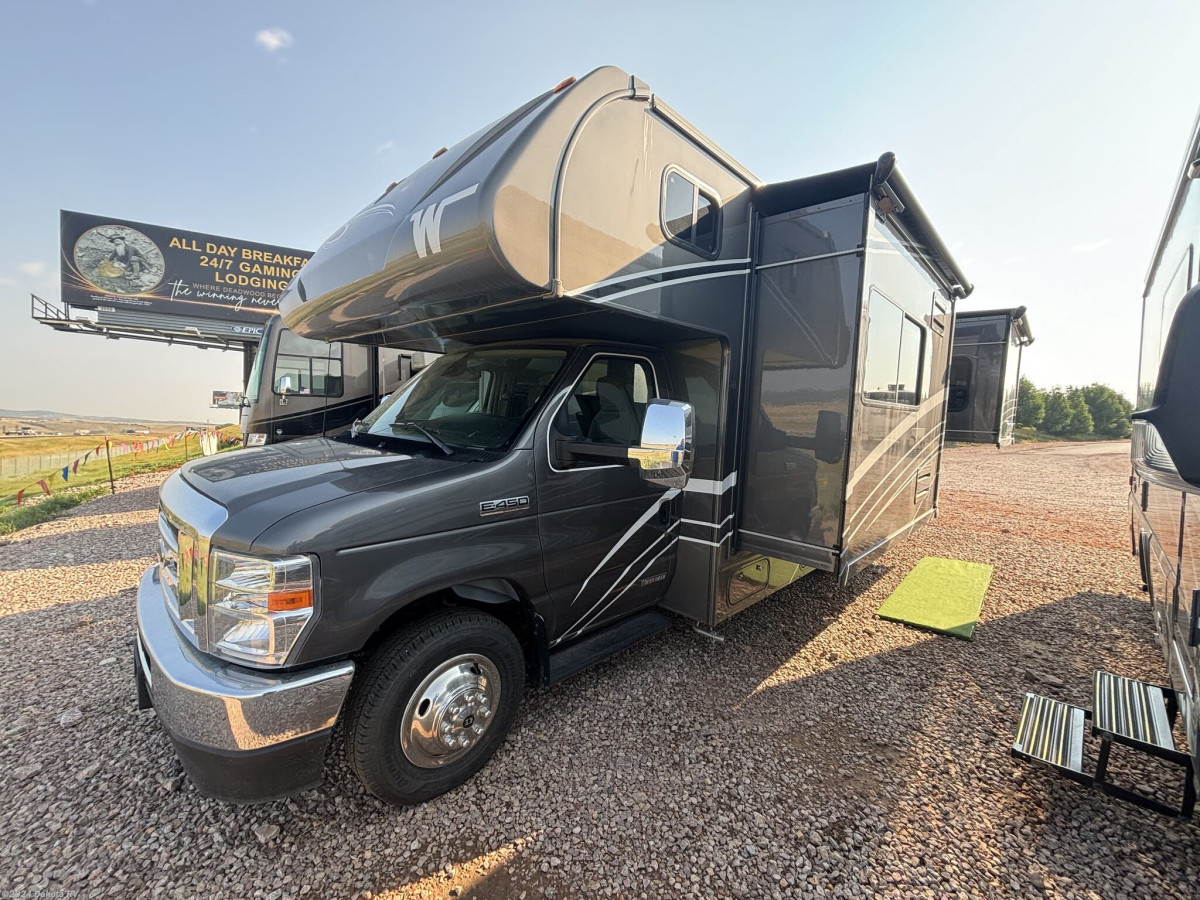 2025 Winnebago Minnie Winnie 26T-exterior