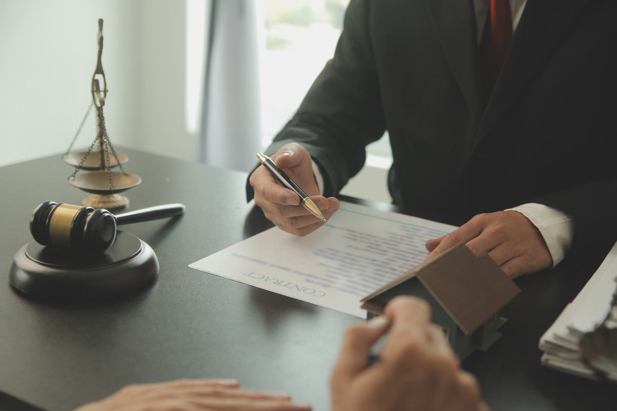 Simmons & Hill Legal Group Guides Families Through Divorce and Custody Challenges