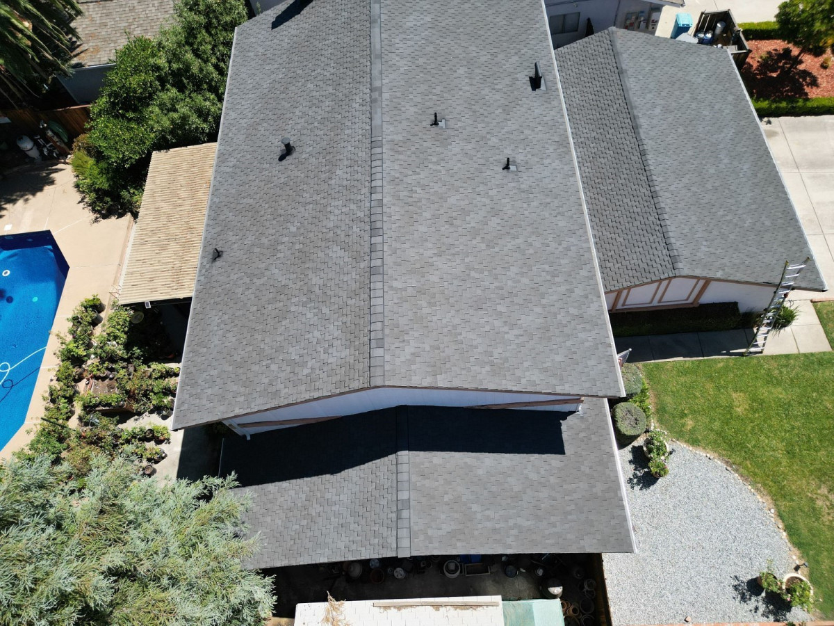 shingle roof replacement company in San Rafael