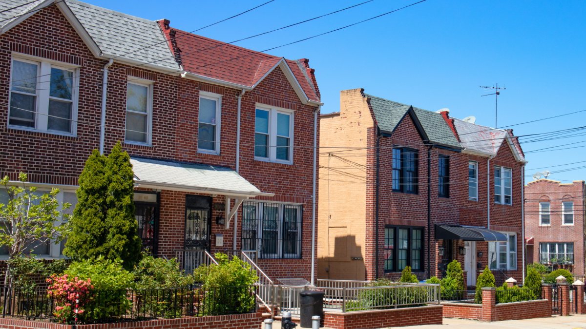 Big Apple Renovators Clears Up Common Flat Roof Myths for Homeowners