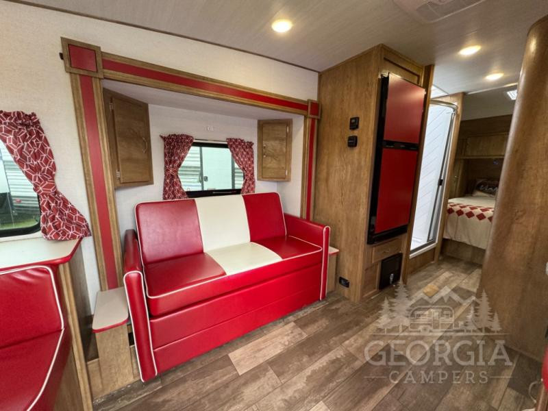 2024 Gulf Stream RV Vintage Cruiser 23RSS-interior