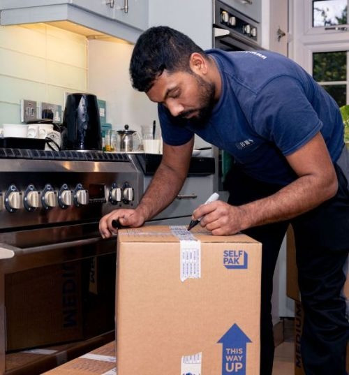 BMS Removals Explains How to Choose the Right Moving Service in Wimbledon