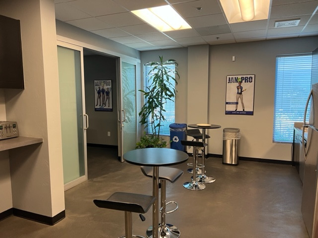 co working space cleaning