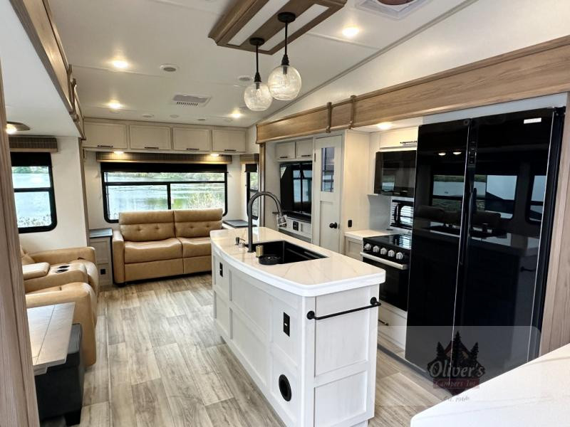 2025 Dutchmen RV Astoria 3173RLP-interior