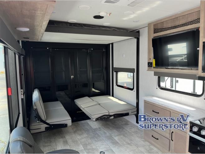 2024 Grand Design Momentum G-Class 27G-interior
