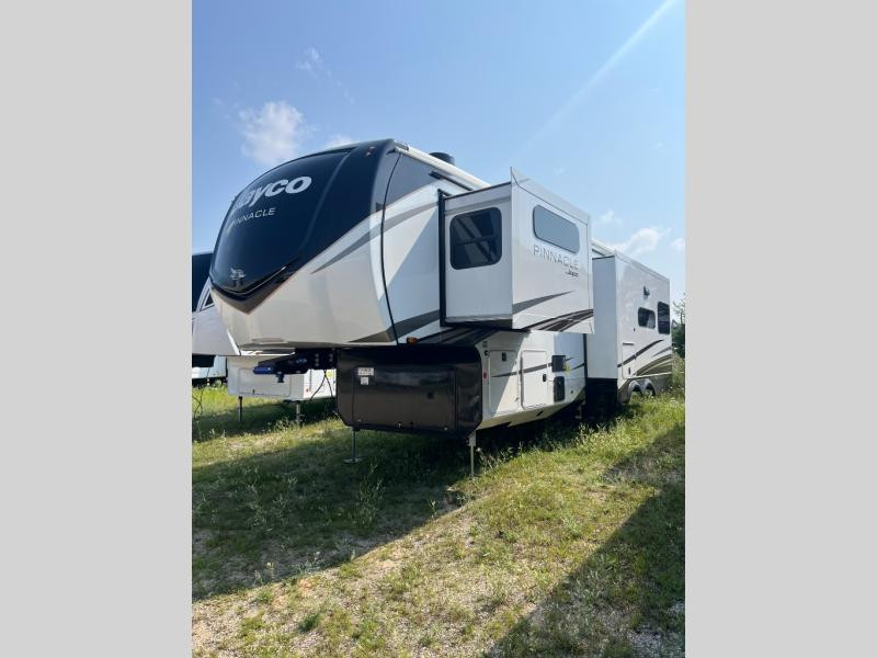 2026 Jayco Pinnacle 32RLTS-exterior