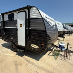 CrossRoads RV Zinger .jpg