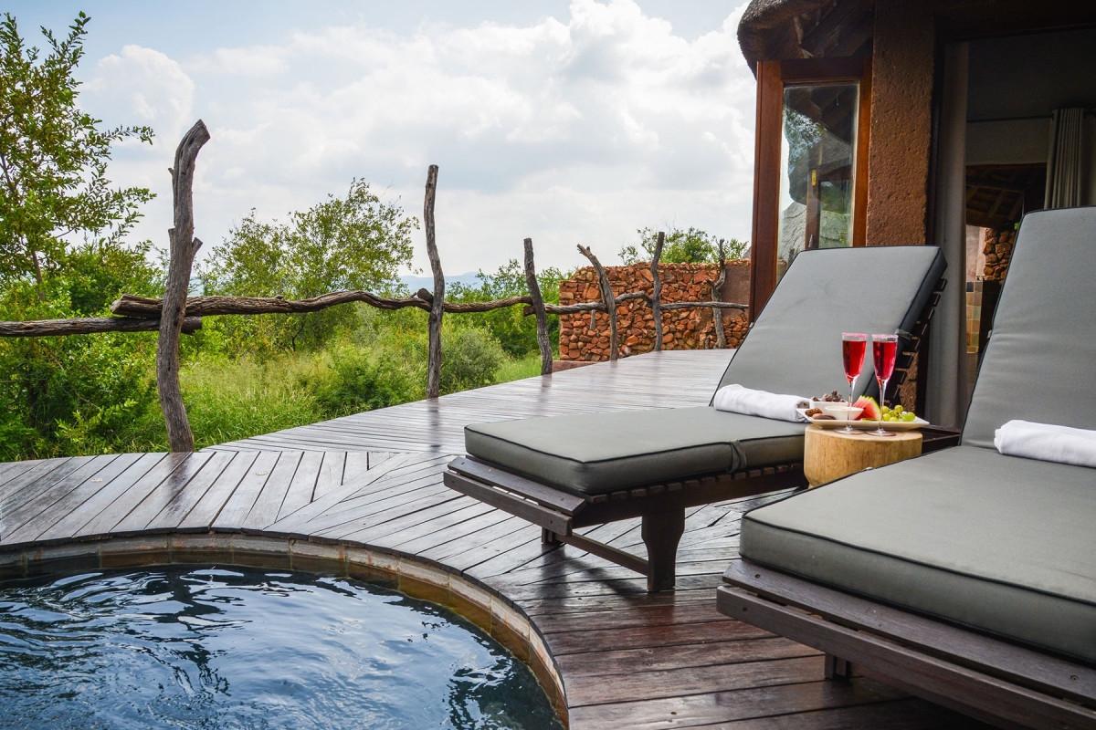 Madikwe Safari Lodge Explains How to Get to Madikwe Game Reserve