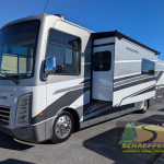 Thor Motor Coach Hurricane .jpg