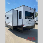 EAST TO WEST Tandara 320RL.jpg