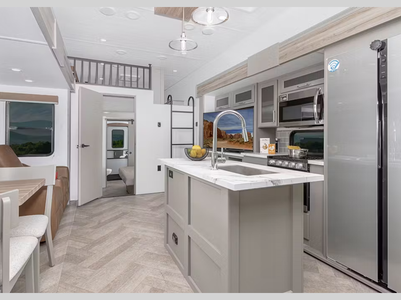 Keystone RV Sprinter Fifth Wheel RV-interior