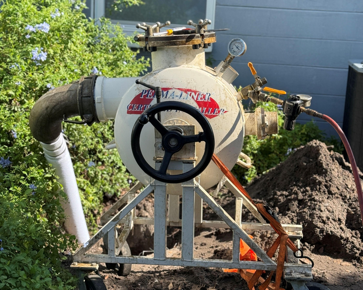 Local Experts in Trenchless Pipe Lining Services