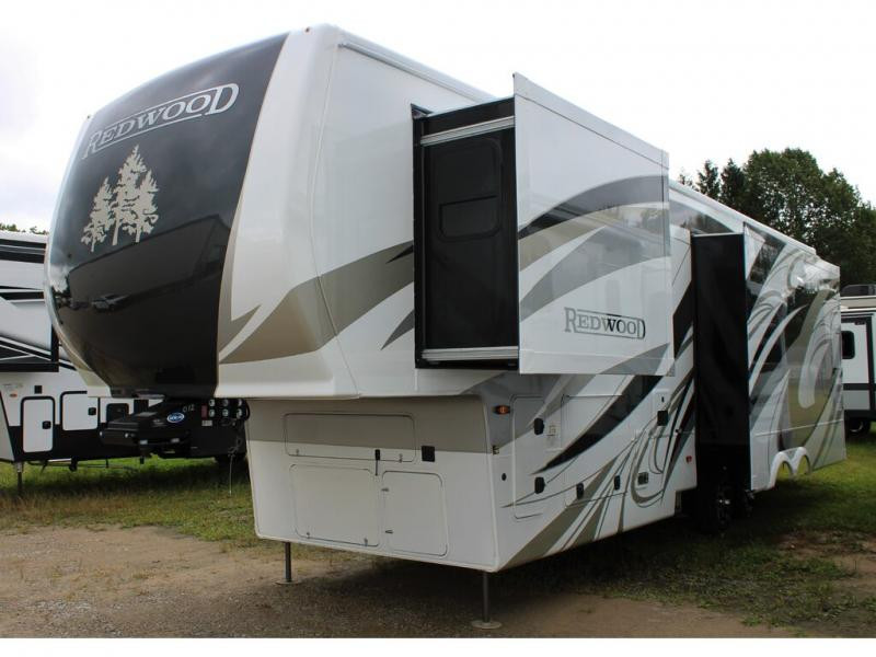 2023 Redwood RV Redwood 3401RL-exterior