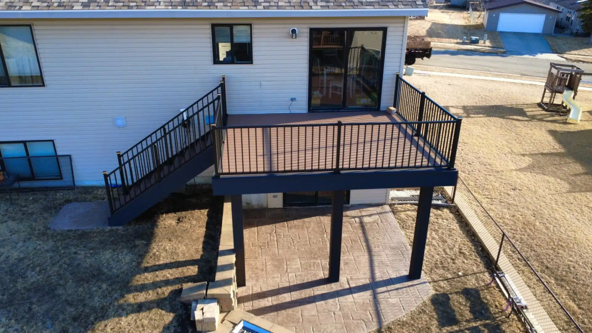 Decked Out Construction Shares Winter Rot Prevention Tips in Hanrehan Lake