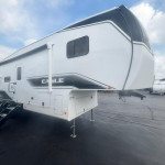 New 2026 Jayco Eagle SLE 28BHU.jpeg