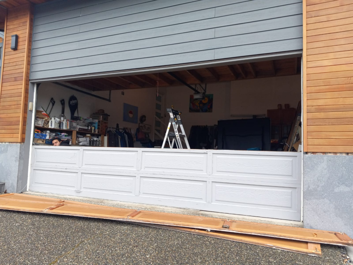 Garage Door repair surrey1.jpg