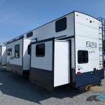 New 2025 Palomino Puma Destination.jpg