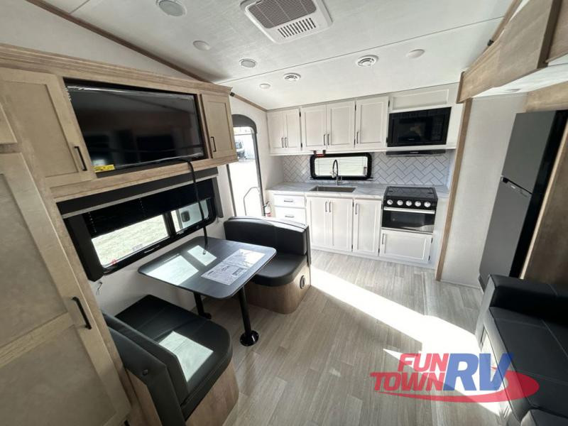 2024 Keystone RV Arcadia Select 21SRK interior