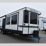 New 2025 Keystone RV Retreat 391MKTS.jpg