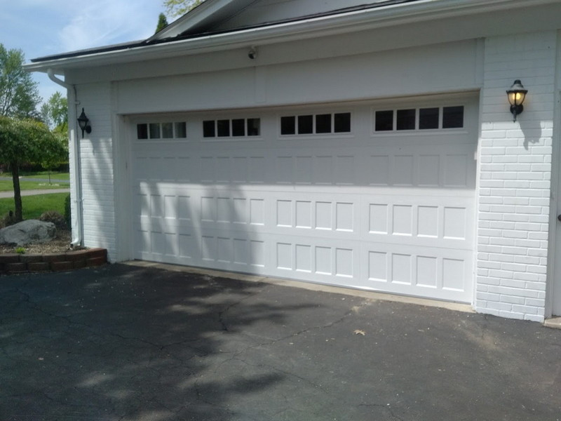 Livonia MI Garage Doors Company Introduces Residential Garage Doors
