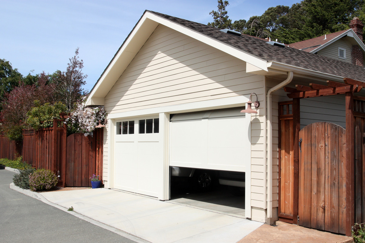 How A lot Are The New Storage Door Repairs Service in Littleton, CO?