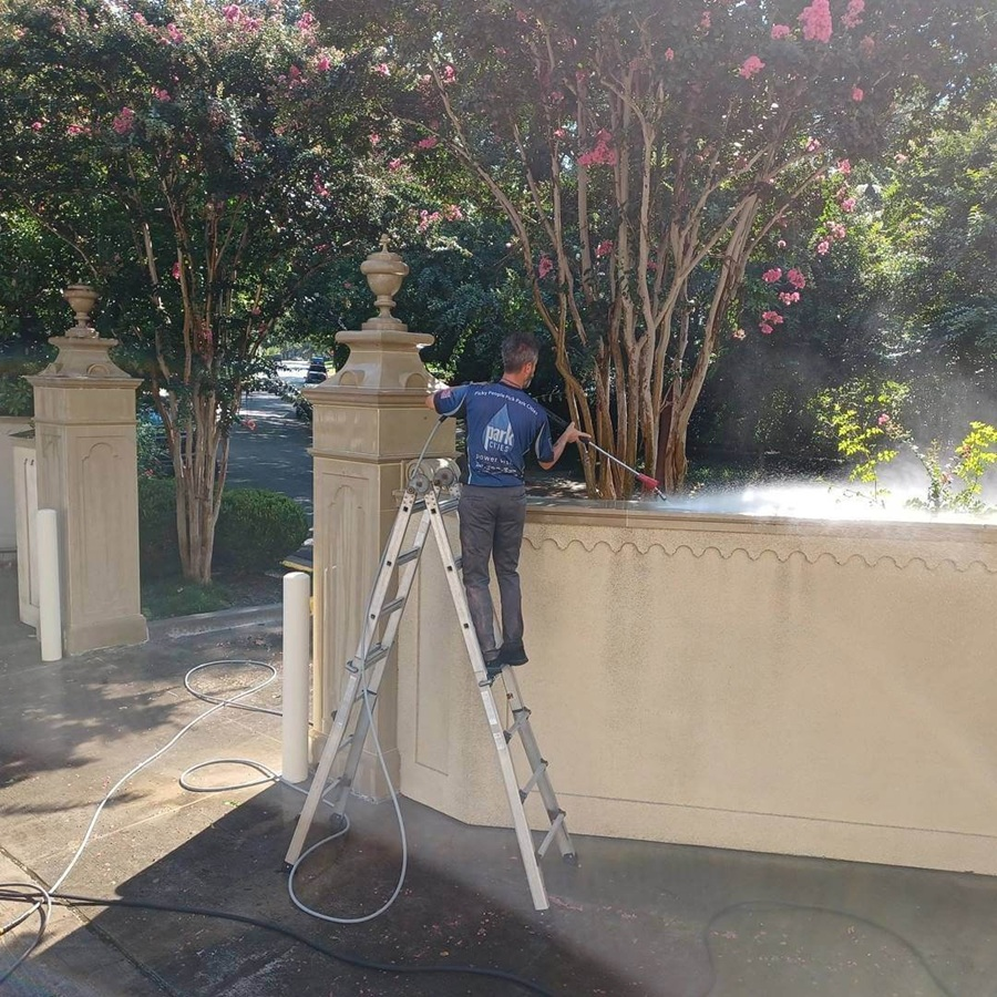 Park Cities Power Wash Reveals Dallas House Pressure Washing Price Benchmarks