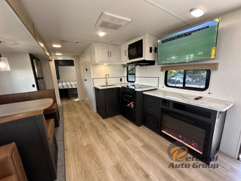 2025 Heartland North Trail 271RL-interior
