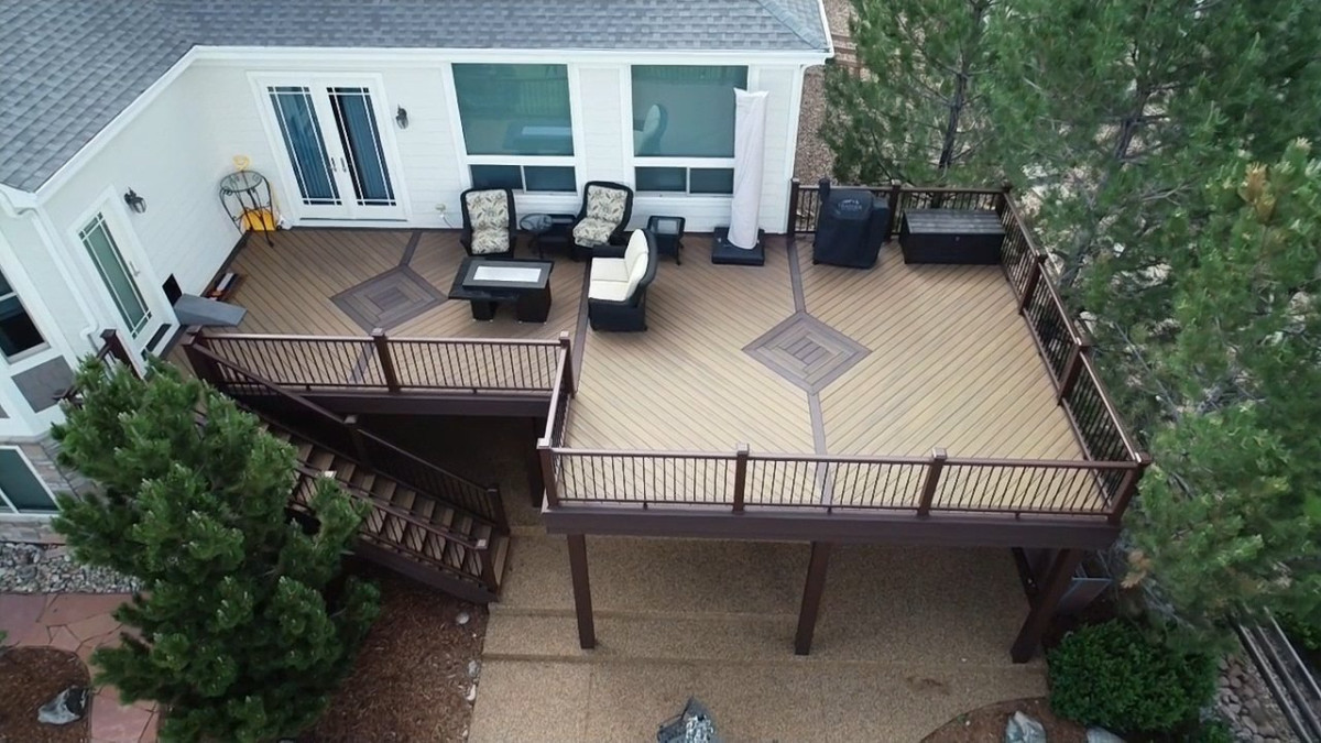 Custom Decks Explains Dry Climate Deck Cracking Risks in Stonegate