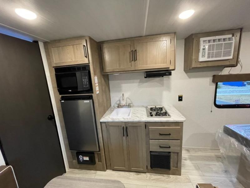 2025 Keystone RV Springdale 1700FQ-kitchen
