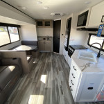 Jayco  Jay Flight SLX 262RLS  - 6Y035.jpg