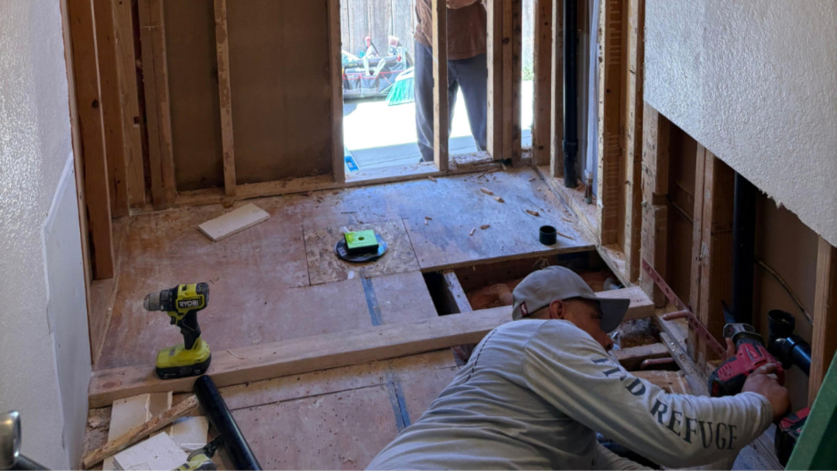 Enroute Plumbing and Restoration