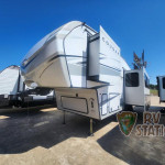 New 2024 Keystone RV Cougar Half-Ton 25RES.jpg