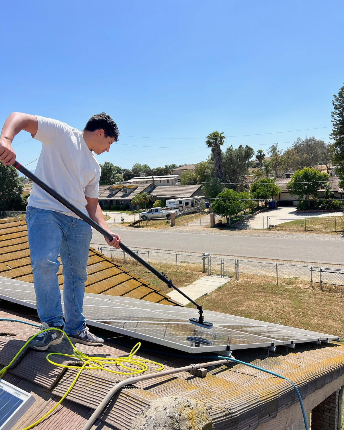 Squeegee Guys Released Guide on the Best Time to Clean Solar Panels in Corona