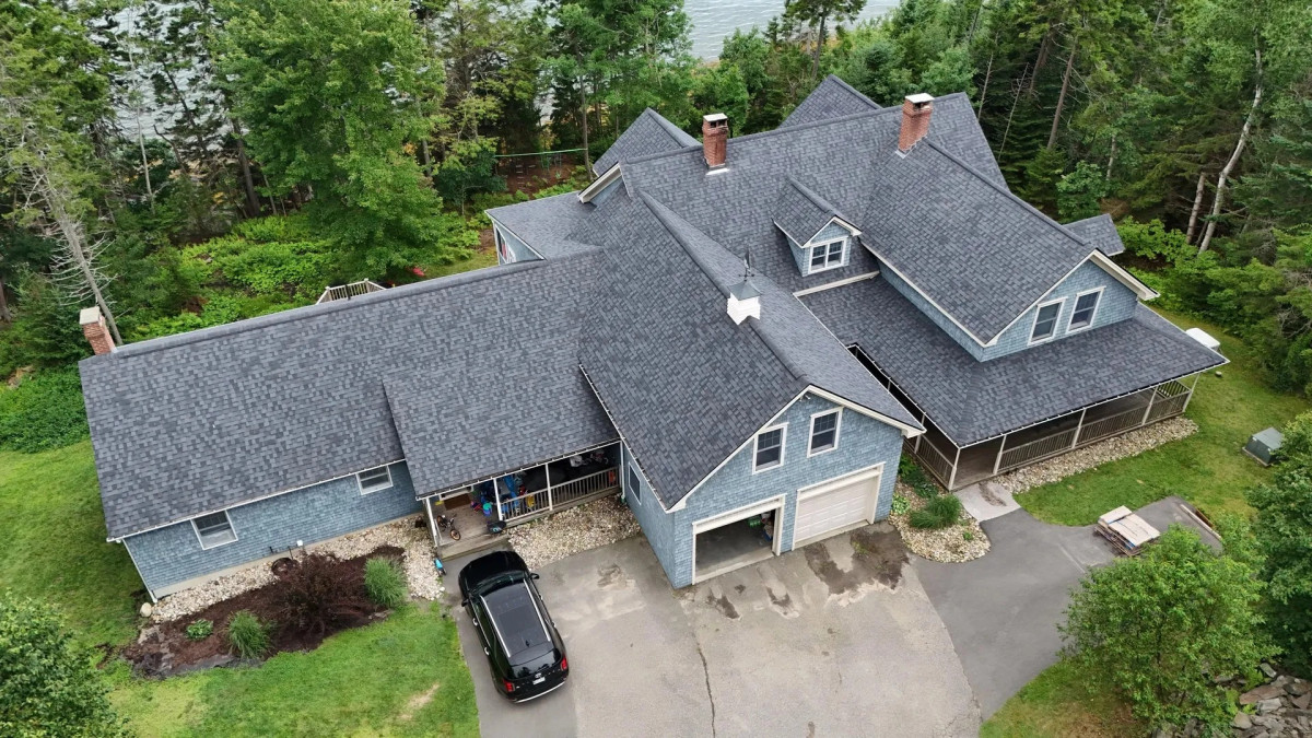 Top Roofing Services for Maine Homes